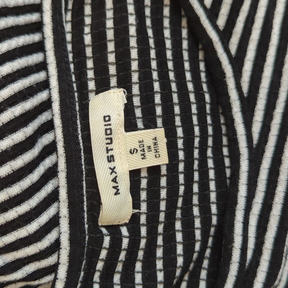 Max Studio Black Striped Knit Twisted Waist Detail Long Sleeve Dress Size Small - Picture 8 of 9